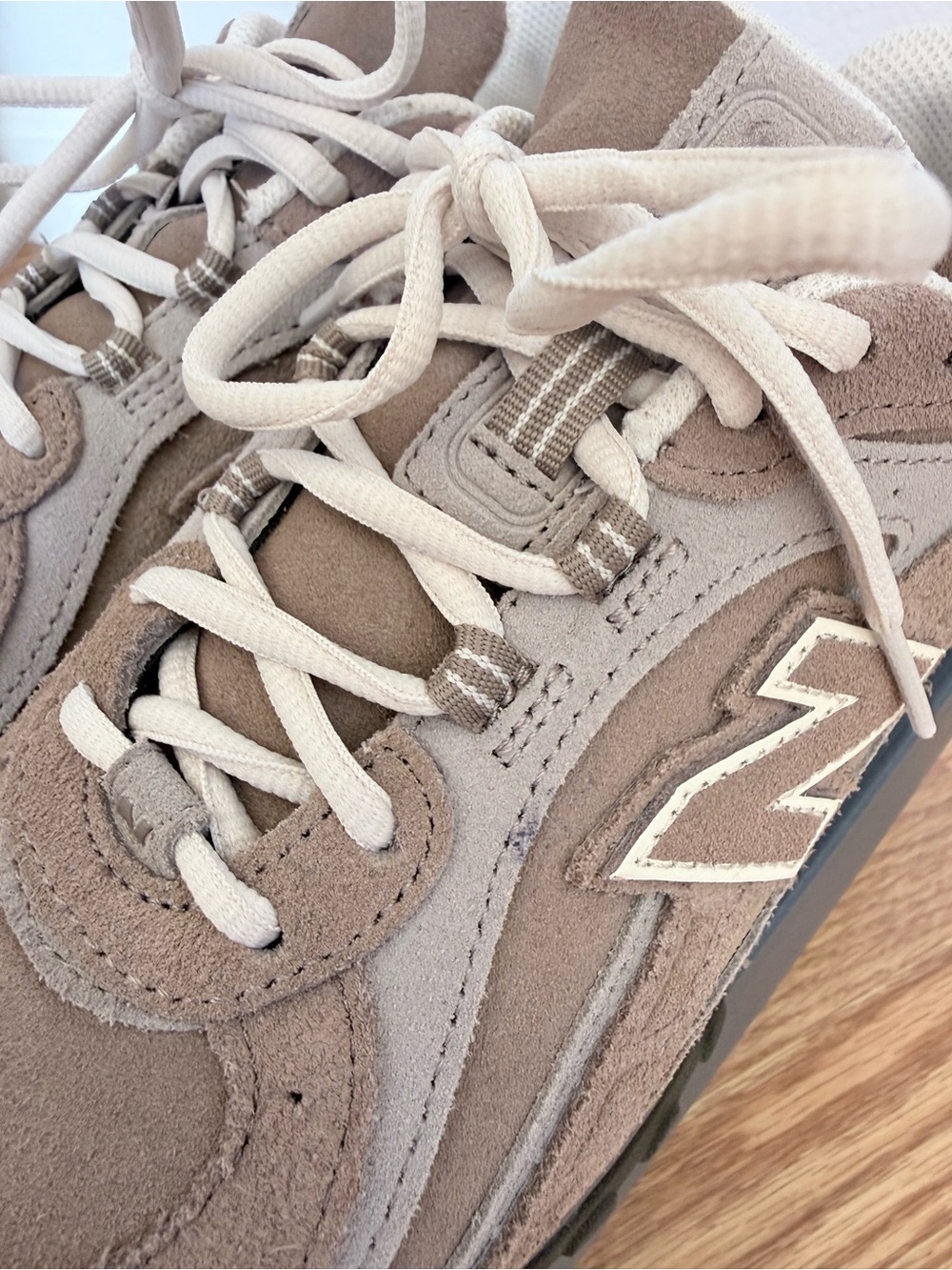 New Balance 204L - Picture 8 of 8